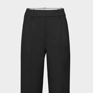 Aritzia Effortless Black Classic Pant